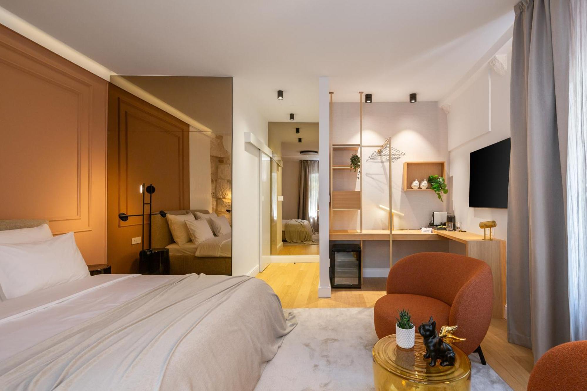 Golden Gate Deluxe - Unique Unesco Location 4* Split